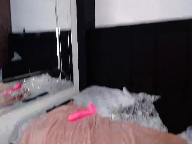 Live sex webcam photo for Luisa__torres #260082317