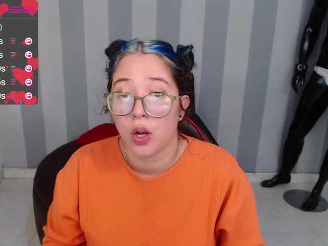 Live sex webcam photo for chloe-rosse #241438879