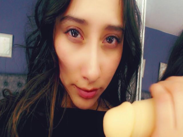 Live sex webcam photo for anniesclub #255812884