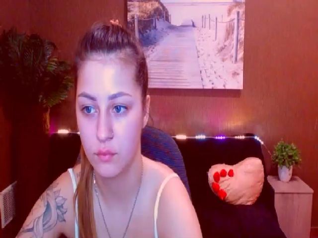 Live sex webcam photo for MsDream_ #255847024