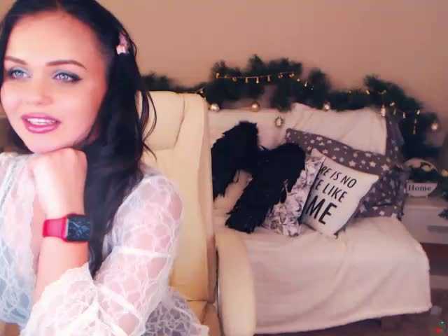 Live sex webcam photo for ToriBlacks #240926634