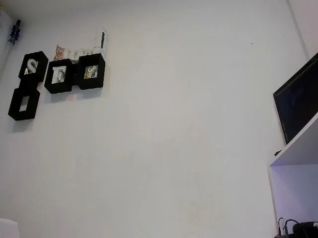 Live sex webcam photo for Emilly_harper #258712089