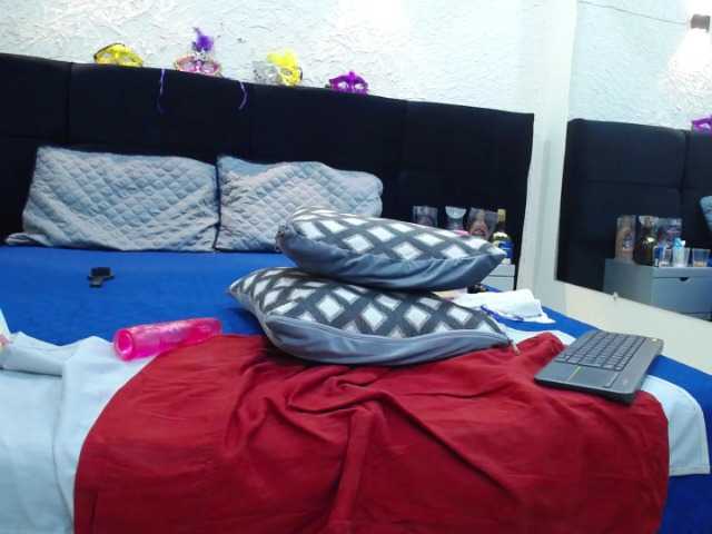 Live sex webcam photo for sasha-latina0 #241389246