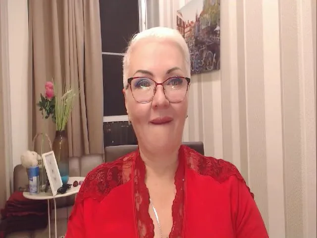 Live sex webcam photo for LadyXAnna #262816108