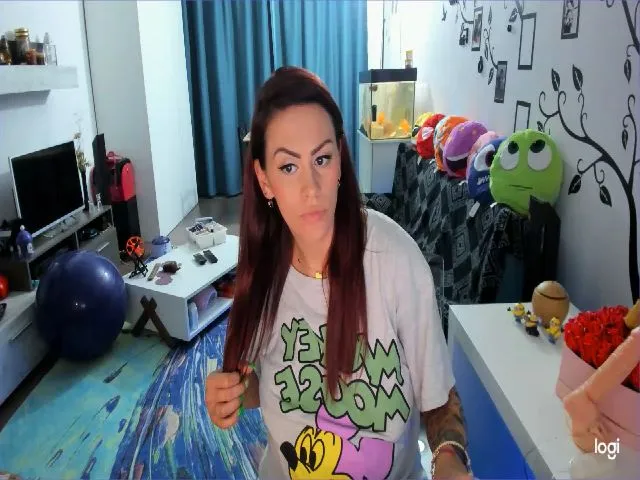 Live sex webcam photo for OneLife_ #252703394
