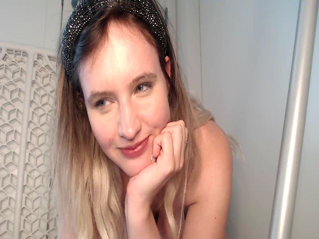 Live sex webcam photo for Nirv_Ana #255189885