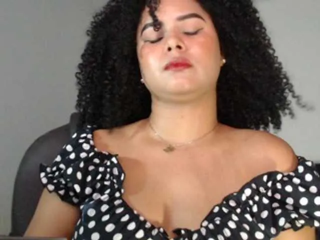 Live sex webcam photo for lacrespa #263986369