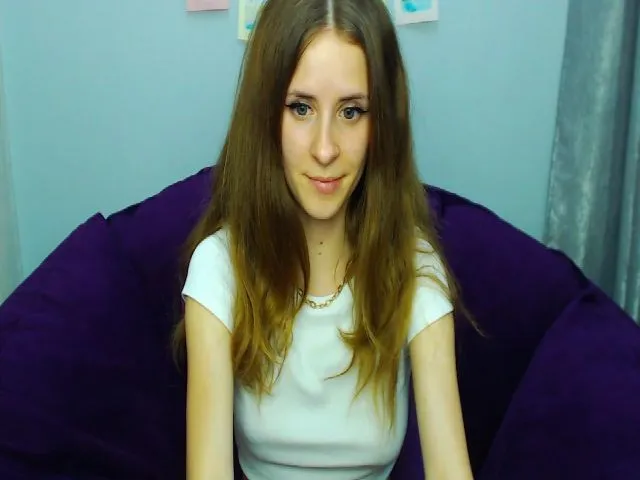 Live sex webcam photo for KristenKravit #253734409