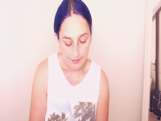 Live sex webcam photo for wetkittycum #254886280