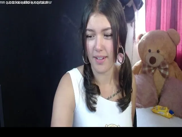 Live sex webcam photo for Annie777 #263781035