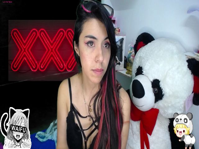 Live sex webcam photo for Sky_girl1 #253135125