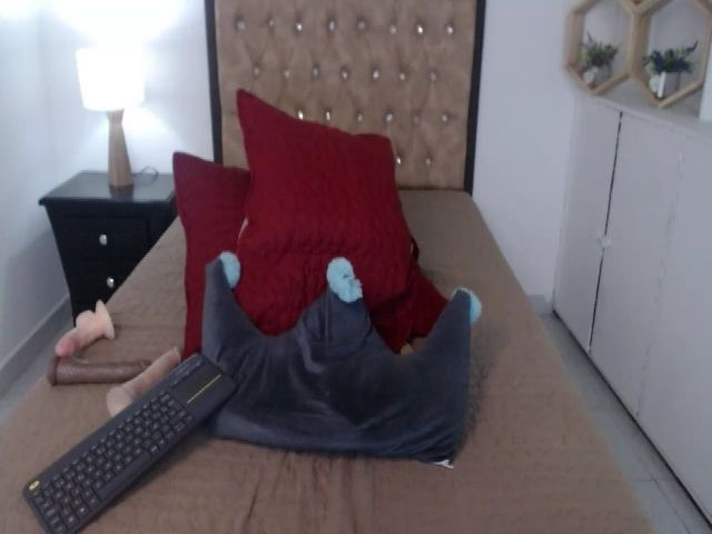 Live sex webcam photo for Manelik_benz #257262090