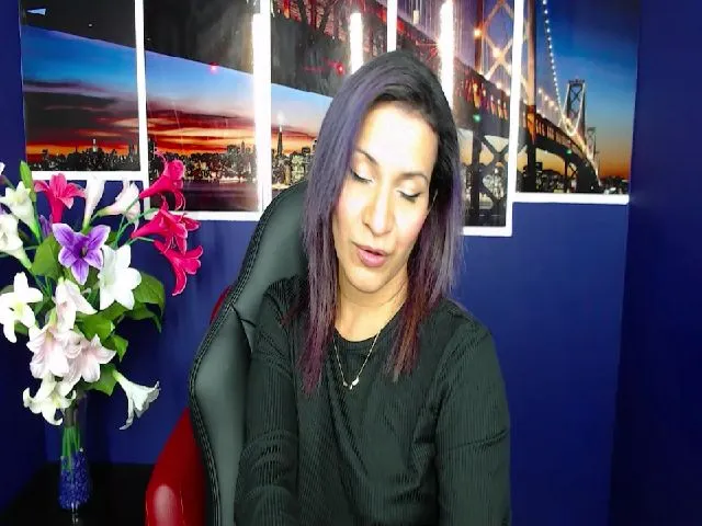 Live sex webcam photo for Infernalsexx #256074501