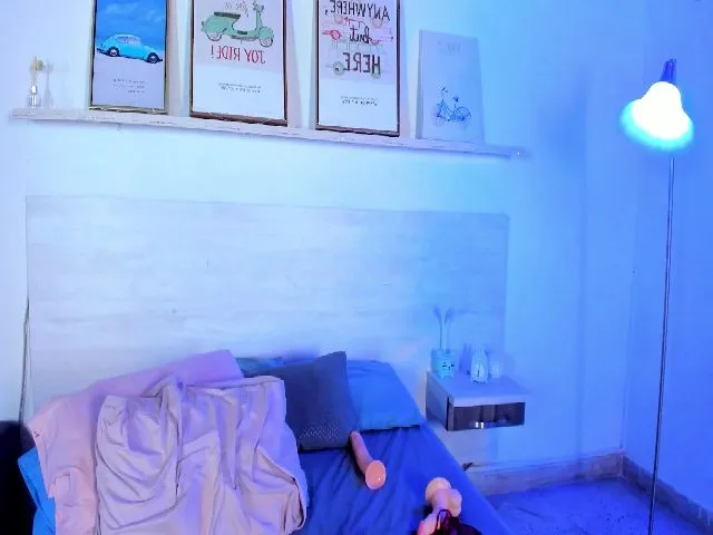 Live sex webcam photo for Sophia_Ferrer #254668907