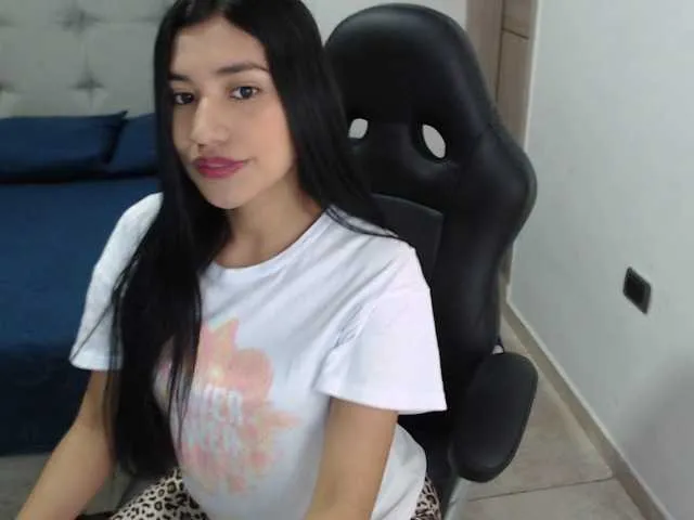 Live sex webcam photo for noha24 #241253498