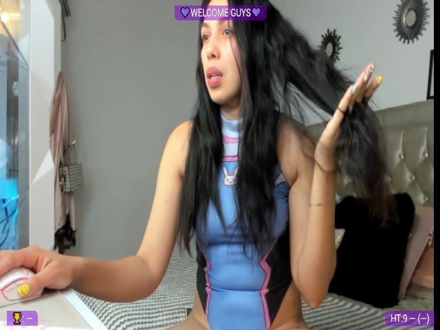 Live sex webcam photo for PollySaez #265550846