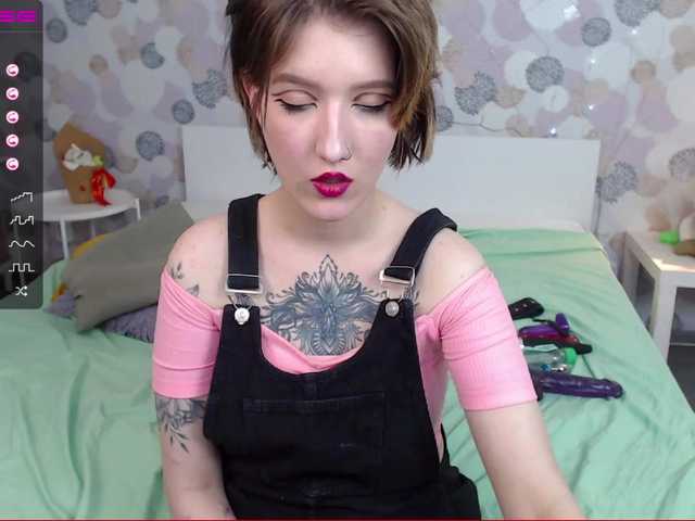 Live sex webcam photo for LynCollinsX #241467657