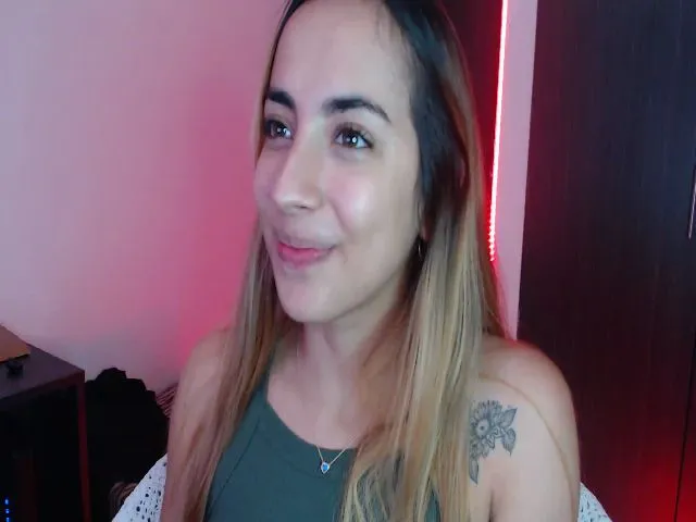 Live sex webcam photo for April_dew #260778383
