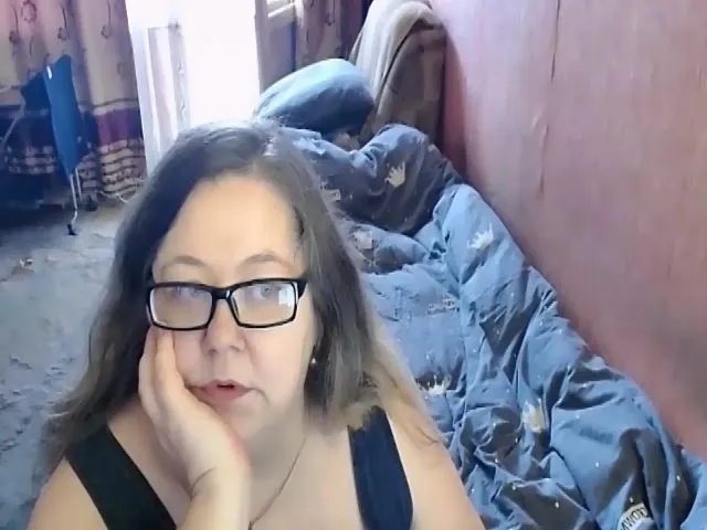 Live sex webcam photo for HotXXXGirl1 #256181627
