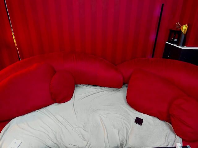 Live sex webcam photo for BestCamGirll #260398341