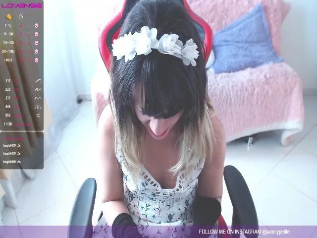 Live sex webcam photo for matildapetite #252606718