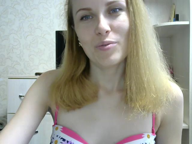 Live sex webcam photo for TrisMery #264256665