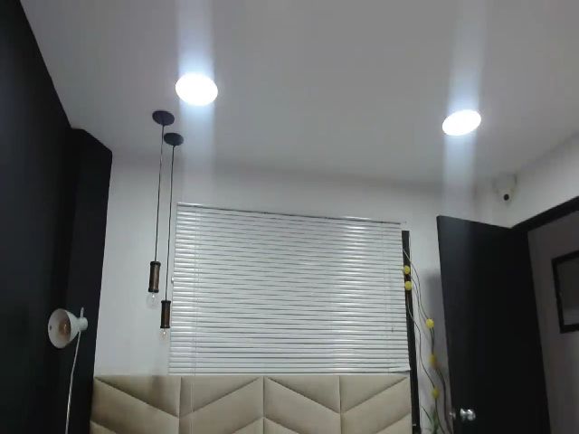 Live sex webcam photo for ShenLong3 #257150676