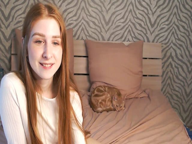 Live sex webcam photo for ElonaGinger #256290240