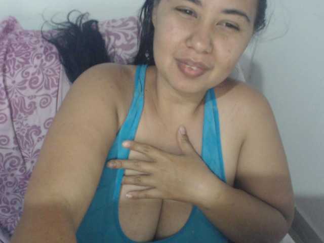 Live sex webcam photo for julianahothot #241182580