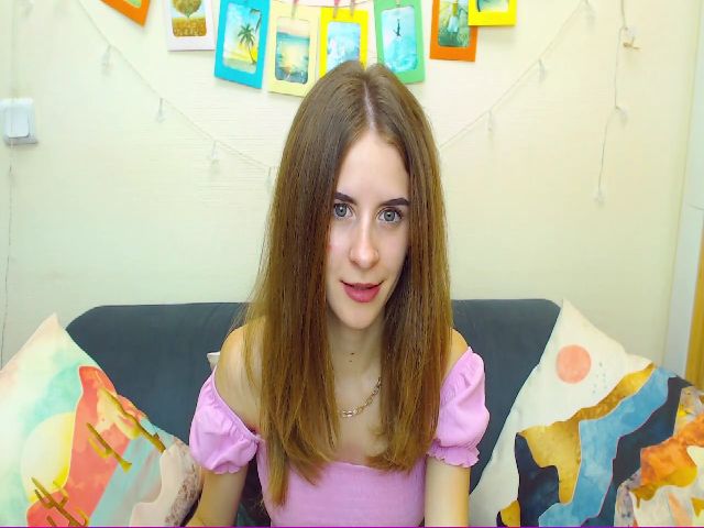 Live sex webcam photo for KristenKravit #262942485