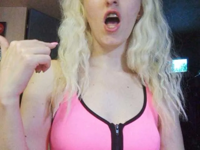 Live sex webcam photo for VIPGERL99 #241197881