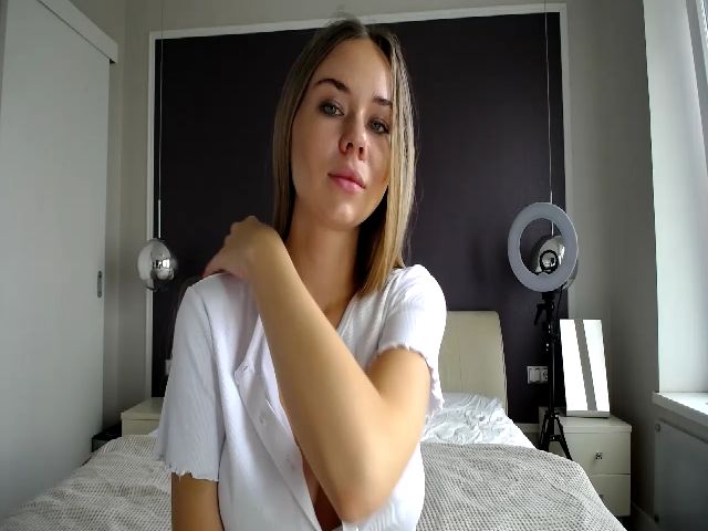 Live sex webcam photo for Linda_0nline #264179200