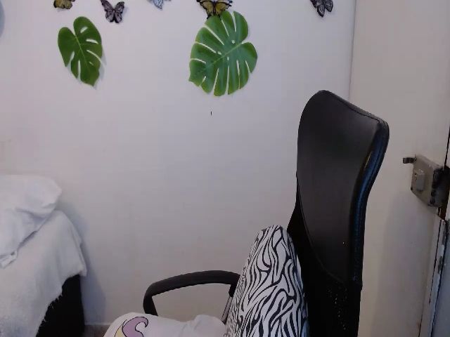 Live sex webcam photo for Ster_hot #255238190