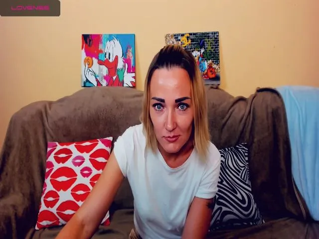 Live sex webcam photo for SecretDream #261270708