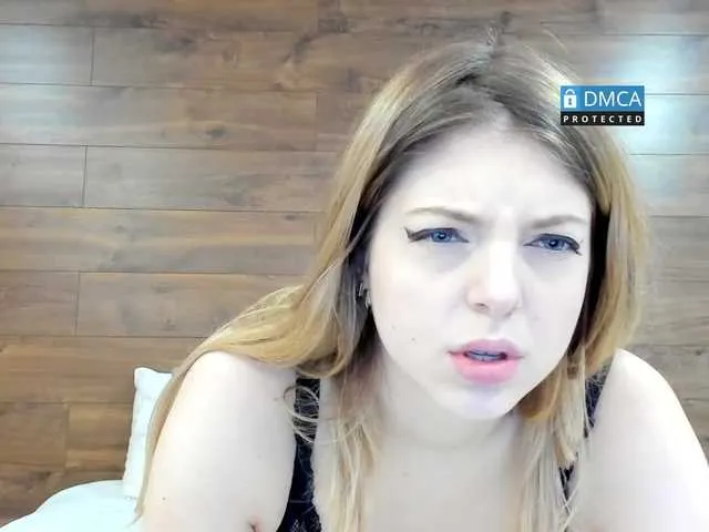 Live sex webcam photo for hotvik #252943752