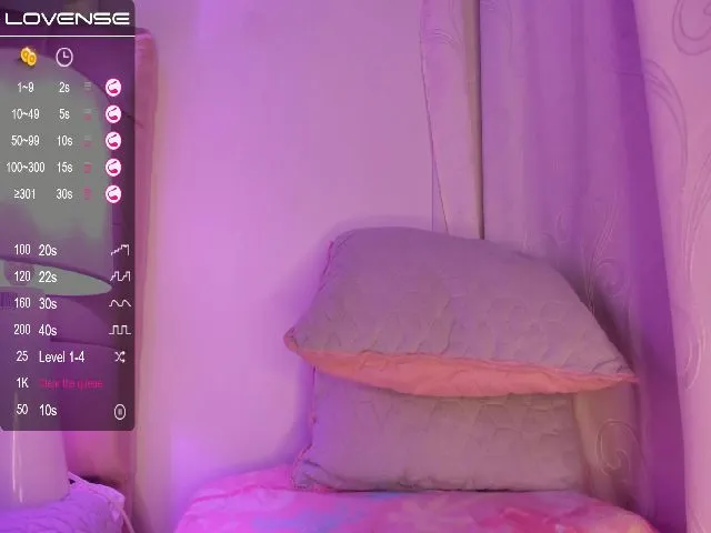 Live sex webcam photo for celest_ #256540518