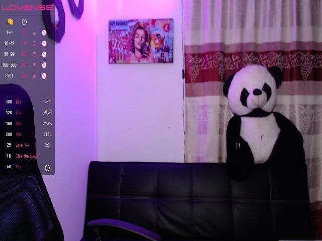 Live sex webcam photo for Isa_hernandez #255190892