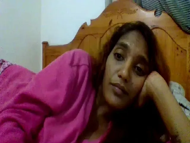 Live sex webcam photo for IndianvixxenX #265118743