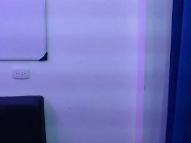 Live sex webcam photo for Chloe-Sweet69 #241255960