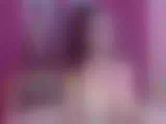 Live sex webcam photo for BustyxxHelen #258013489