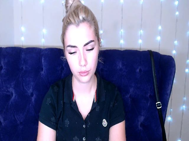 Live sex webcam photo for TrishKlein #261331988