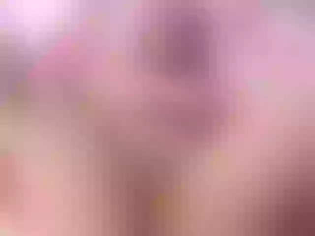 Live sex webcam photo for Sophie_pink18 #258683702