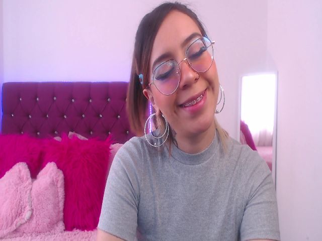 Live sex webcam photo for SamPuckett #264324732