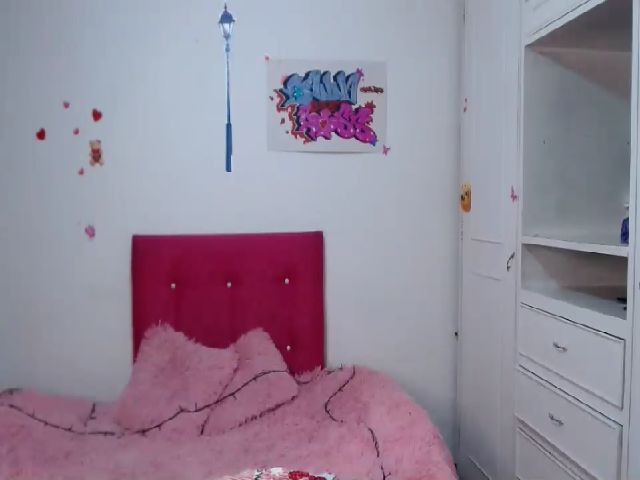 Live sex webcam photo for Danna__Ross #254407646