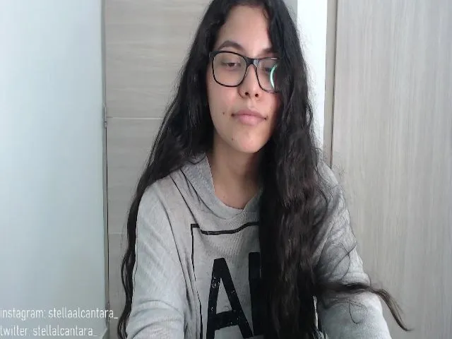 Live sex webcam photo for latina_____ #262696743