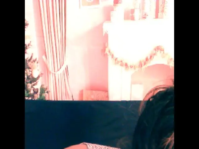 Live sex webcam photo for Sexyindianzn #252472930