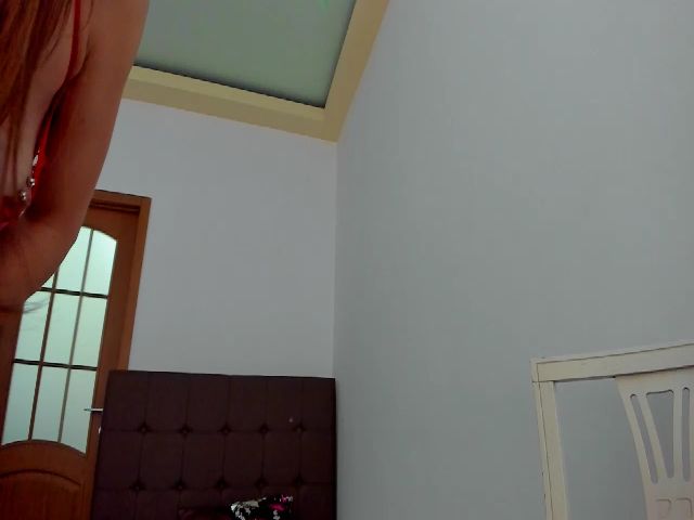 Live sex webcam photo for KarenFinger #255754324