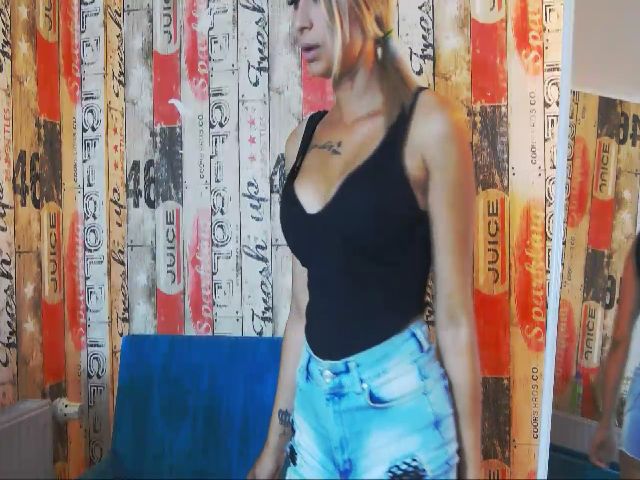 Live sex webcam photo for RubbyKalifha #258050273