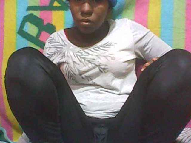 Live sex webcam photo for mastirbi #245122441