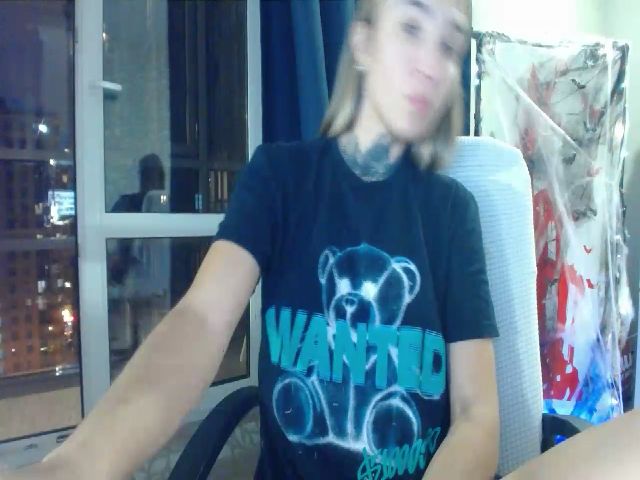 Live sex webcam photo for Angie_Wild #255437906